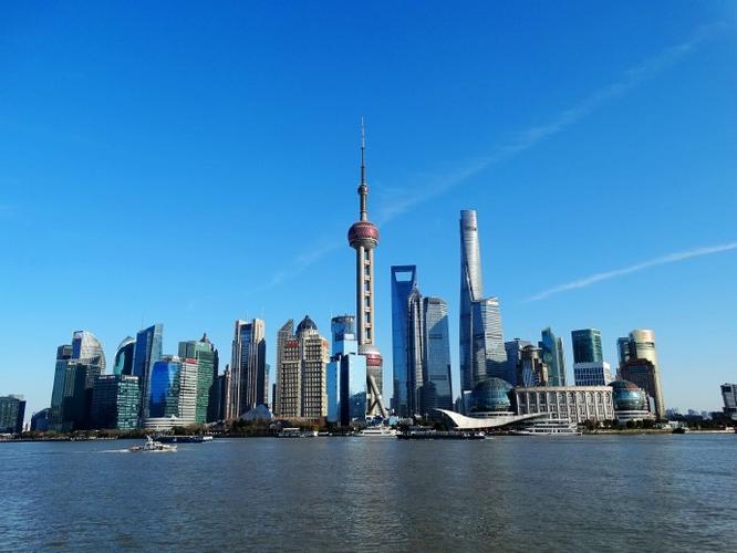 虚实融合、内容出海，蓝图娱乐如何定义下一代娱乐公司？